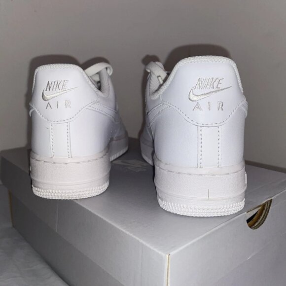 Nike Air Force 1 White – New Condition - Picture 6 of 6